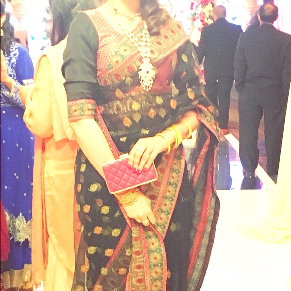 Pakistani/indian formal saree - Picture 2 of 3